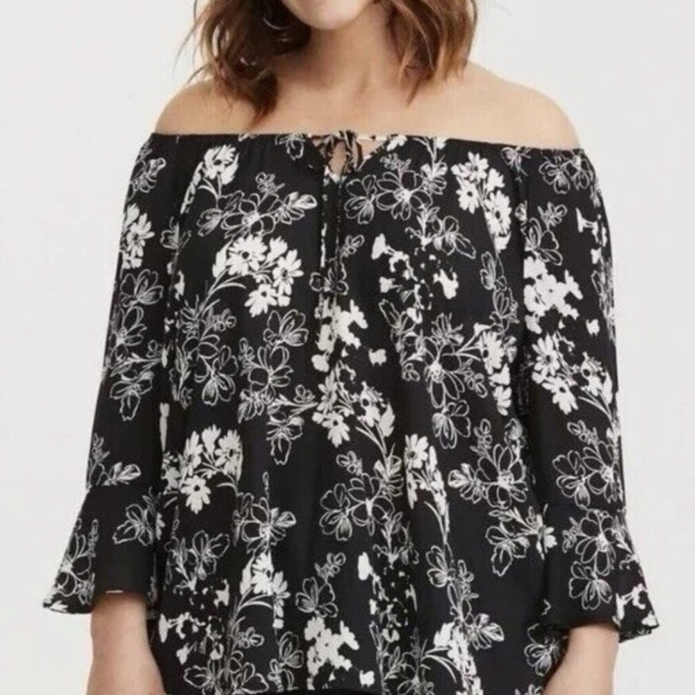 2X Torrid Floral Bell Sleeve Georgette Blouse